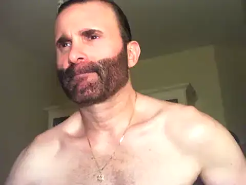 Snapshot of oneman555@xh chatting on February 1, 2:26 am oneman555xh online show from February 1, 2:26 am