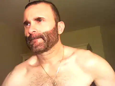 Snapshot of oneman555@xh chatting on February 18, 3:10 am oneman555xh online show from February 18, 3:10 am