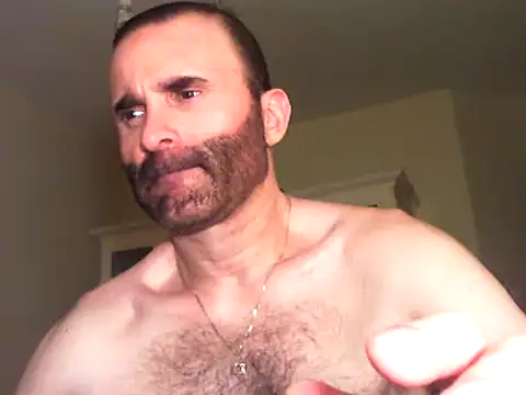 Snapshot of oneman555@xh chatting on March 12, 11:33 pm oneman555xh online show from March 12, 11:33 pm