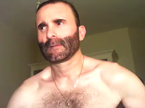 Snapshot of oneman555@xh chatting on March 17, 3:47 am oneman555xh online show from March 17, 3:47 am