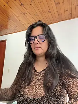 Snapshot of SWEETLILY18 chatting on April 17, 12:52 pm SWEETLILY18 online show from April 17, 12:52 pm