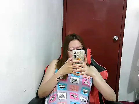 crizzybel online show from January 29, 7:00 pm