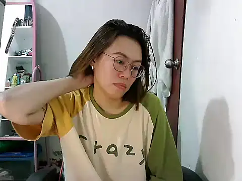 crizzybel online show from March 2, 3:45 am