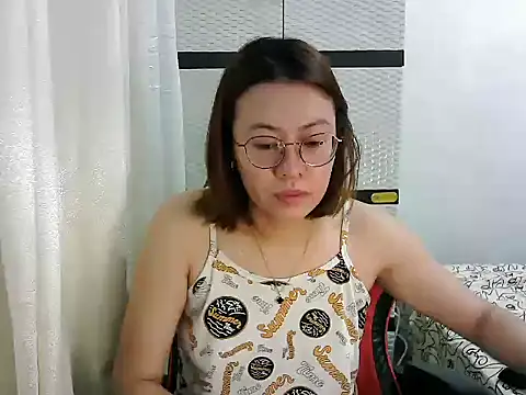 crizzybel online show from March 11, 3:37 am