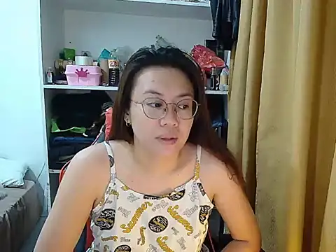 crizzybel online show from March 28, 5:12 pm