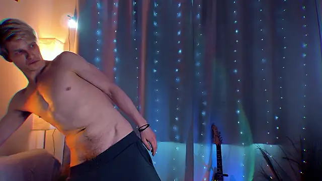 Breston Sweet online show from March 27, 6:08 am