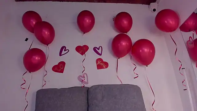 Snapshot of isa_kiss chatting on February 14, 3:05 pm isa kiss online show from February 14, 3:05 pm