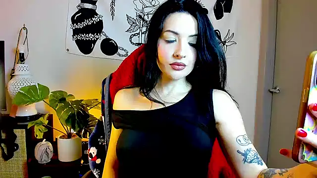 MelroseStrip online show from October 30, 9:48 pm