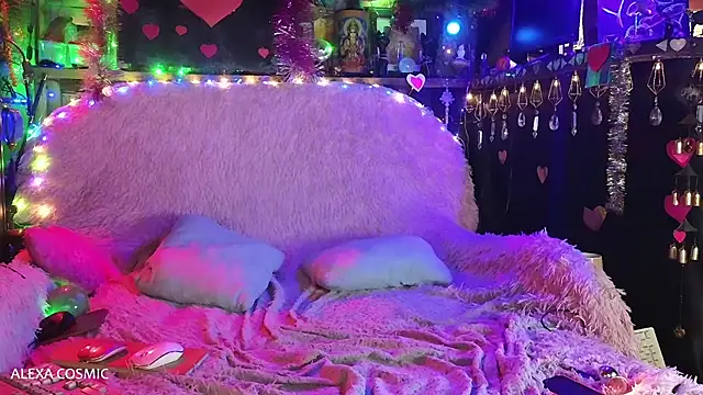 Snapshot of Alexa_Cosmic chatting on January 20, 11:10 pm Alexa Cosmic online show from January 20, 11:10 pm