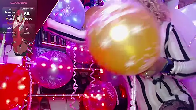 Snapshot of monita_brown_ chatting on February 6, 10:43 pm monita brown online show from February 6, 10:43 pm