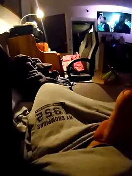 anonymus9006 online show from November 12, 6:08 pm