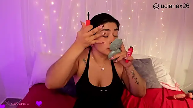 Snapshot of lucy26_ chatting on November 12, 3:29 am lucy26 online show from November 12, 3:29 am