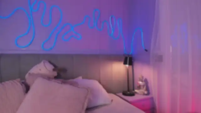 Sofly s online show from December 15, 12:09 pm