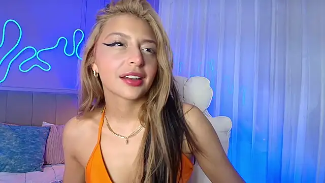 Sofly s online show from April 12, 12:04 am