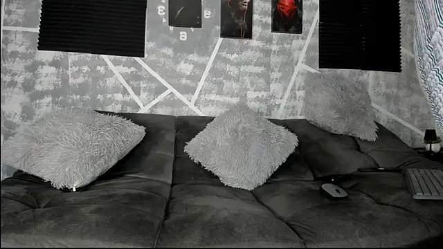 leonidas 18k online show from February 27, 2:44 am