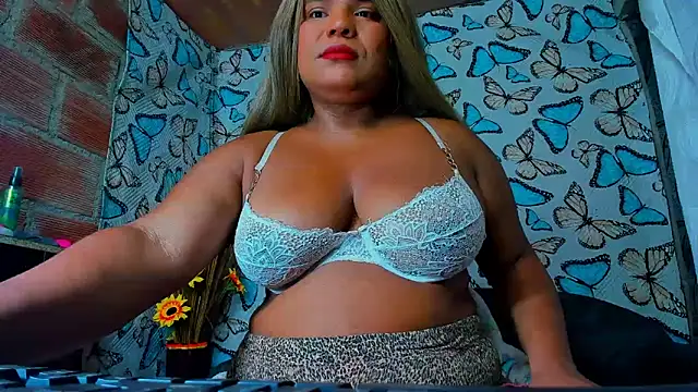 luciana osorno online show from November 7, 9:09 am