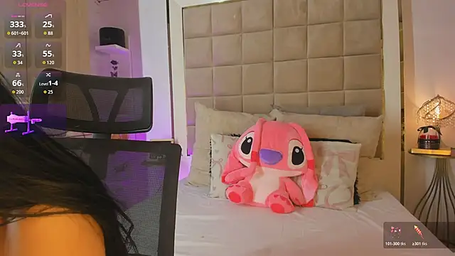 Snapshot of Victoria_adaams chatting on November 15, 10:45 am Victoria adaams online show from November 15, 10:45 am