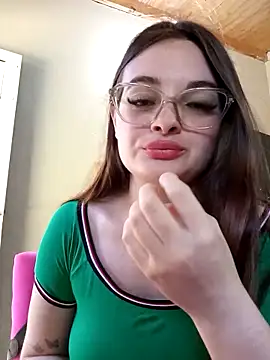 Emmacut online show from October 20, 4:51 pm