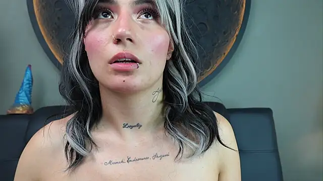 miss sharlotte18 online show from October 30, 5:57 pm