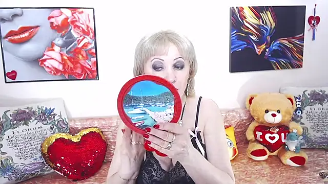 Snapshot of sexualxcharm chatting on February 4, 1:38 pm sexualxcharm online show from February 4, 1:38 pm