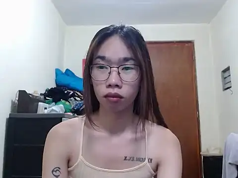 Snapshot of AsianFuckBuddies chatting on October 10, 1:37 am AsianFuckBuddies online show from October 10, 1:37 am