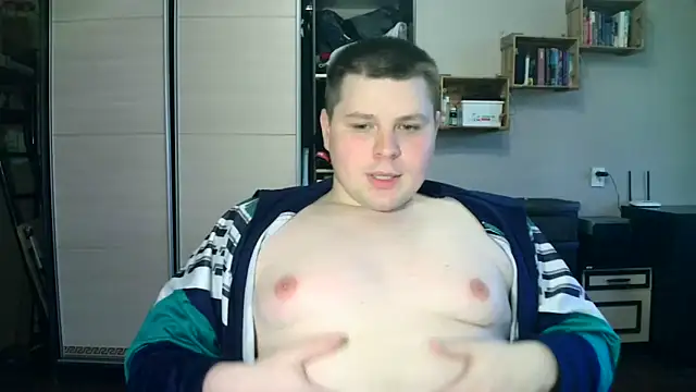 Snapshot of Volshebnik130_ chatting on March 18, 3:31 pm Volshebnik130  online show from March 18, 3:31 pm