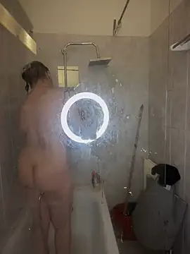 callmelouve online show from January 30, 10:40 am