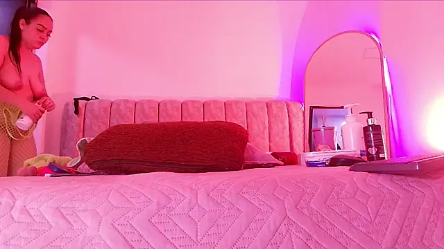  linda milk  online show from April 18, 3:10 am