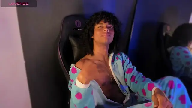 Lucas eevans online show from February 2, 10:58 am