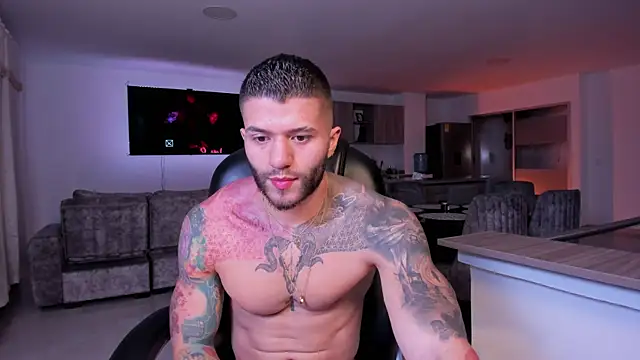 Snapshot of Frank_Farrell chatting on February 6, 4:42 am Frank Farrell online show from February 6, 4:42 am