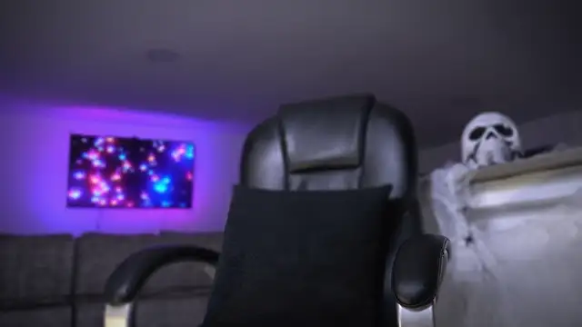 Snapshot of Frank_Farrell chatting on October 24, 11:12 pm Frank Farrell online show from October 24, 11:12 pm