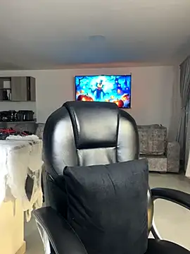 Snapshot of Frank_Farrell chatting on October 29, 11:06 pm Frank Farrell online show from October 29, 11:06 pm