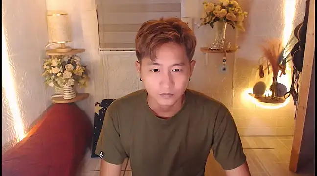 PrinceAkie online show from February 20, 2:46 pm