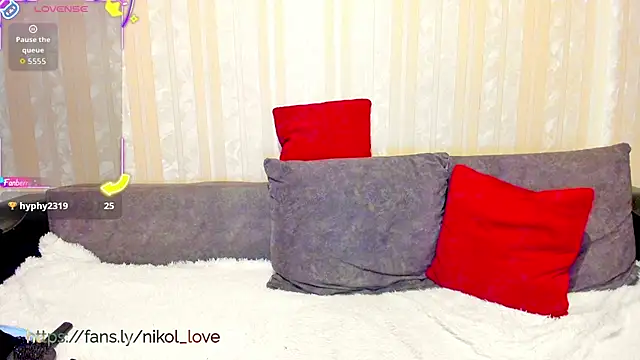 Sweet pussynikol online show from October 4, 5:38 am