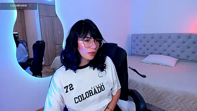 Silvanna-Moree online show from March 5, 3:52 pm