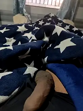 Snapshot of Player_Aadi chatting on December 15, 1:24 am Player Aadi online show from December 15, 1:24 am