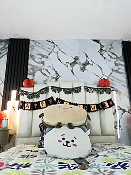 Snapshot of mollieblue69 chatting on October 24, 1:07 pm mollieblue69 online show from October 24, 1:07 pm