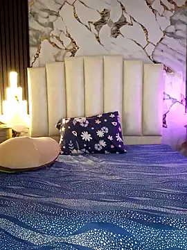 mollieblue69 online show from March 31, 1:11 pm