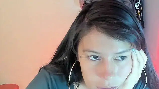 Snapshot of sandyquinnxx chatting on December 4, 3:43 pm sandyquinnxx online show from December 4, 3:43 pm