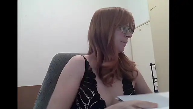 Snapshot of SavannaGirly chatting on July 28, 8:32 am SavannaGirly online show from July 28, 8:32 am