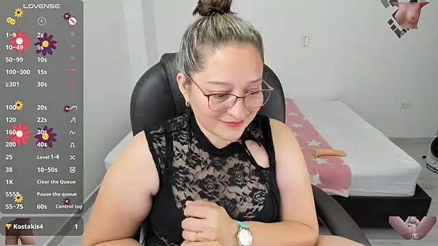 Snapshot of alejandra_milf_ chatting on March 10, 12:29 am alejandra milf online show from March 10, 12:29 am