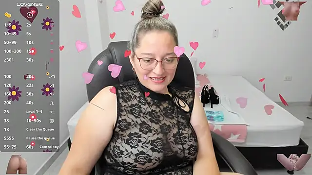 Snapshot of alejandra_milf_ chatting on March 12, 10:39 pm alejandra milf online show from March 12, 10:39 pm