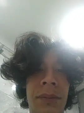 Snapshot of swagbabysk8 chatting on January 13, 11:26 am swagbabysk8 online show from January 13, 11:26 am