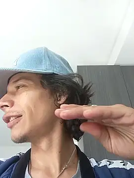 Snapshot of swagbabysk8 chatting on January 14, 4:56 pm swagbabysk8 online show from January 14, 4:56 pm