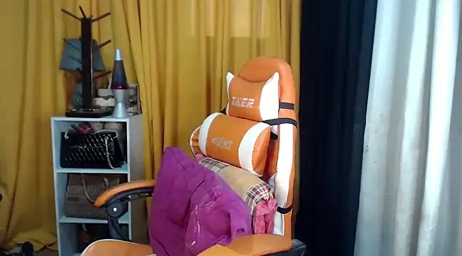 Snapshot of Deliciouscumsxz chatting on December 3, 12:35 am Deliciouscumsxz online show from December 3, 12:35 am