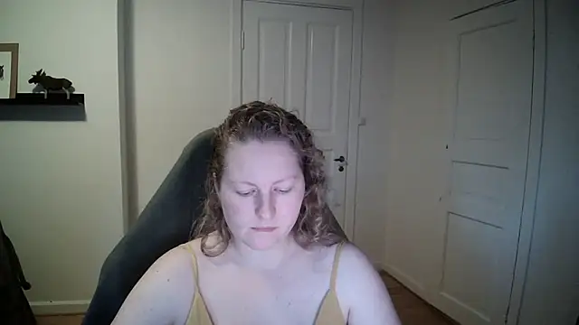 Snapshot of Girlnina-1995 chatting on January 2, 1:51 pm Girlnina-1995 online show from January 2, 1:51 pm