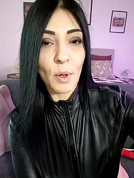 AryaSummersReal online show from March 2, 4:32 pm