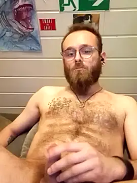 Snapshot of Dust420 chatting on February 26, 3:32 am Dust420 online show from February 26, 3:32 am