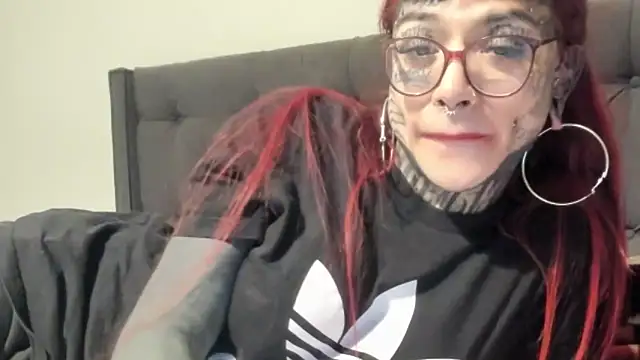 Snapshot of tamarapervert chatting on February 5, 10:58 pm tamarapervert online show from February 5, 10:58 pm