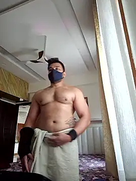 Snapshot of kaizercool1 chatting on January 12, 9:47 am kaizercool1 online show from January 12, 9:47 am